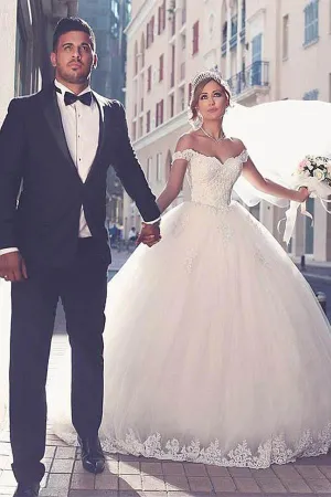 Tulle Off-the-shoulder Neckline Ball Gown Wedding Dress With Lace Appliques WD298