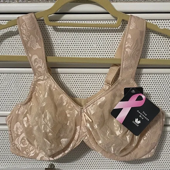 Wacoal Women's Awareness Full Figure Underwire Bra.