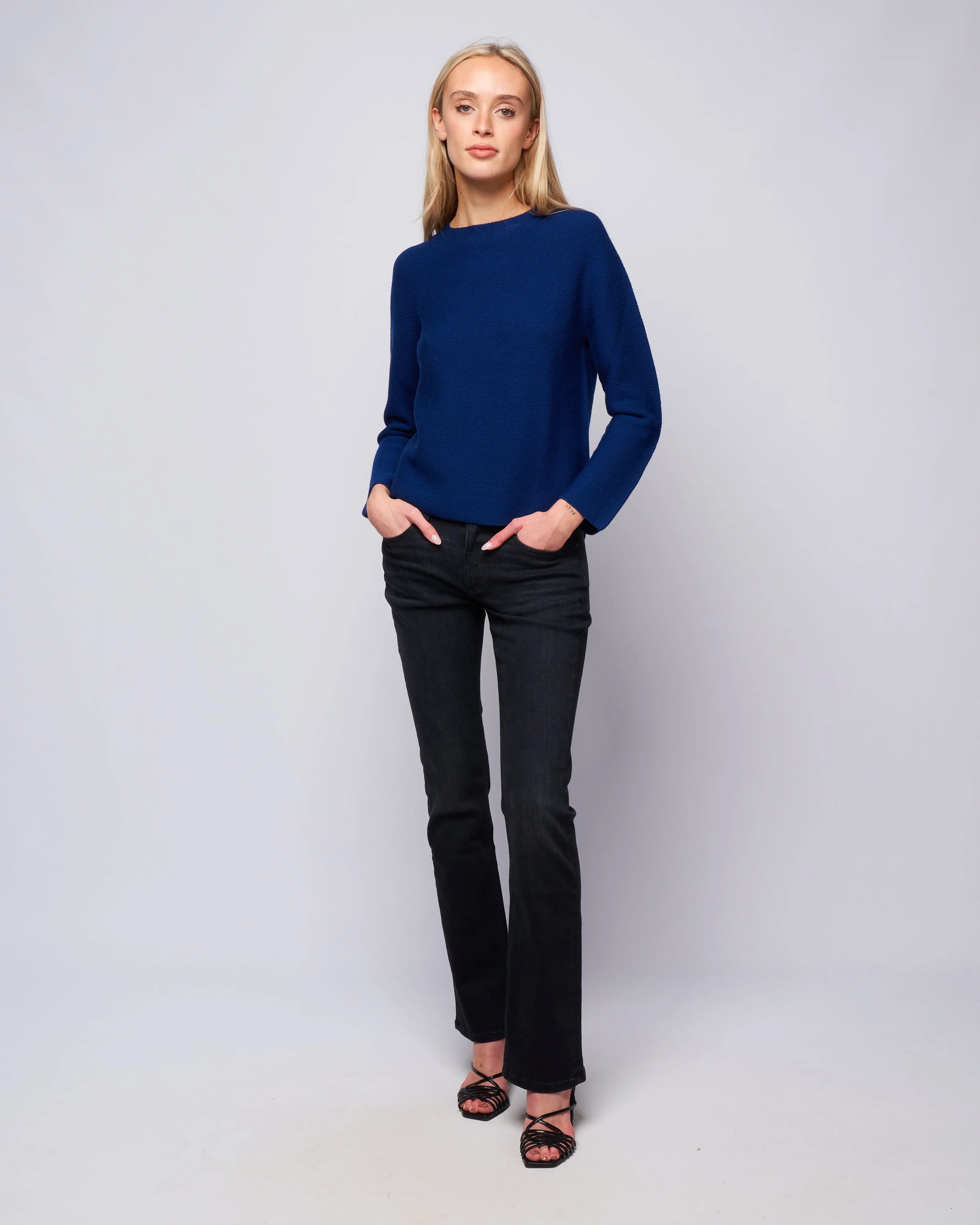 whole garment sweater round neckline - royal navy