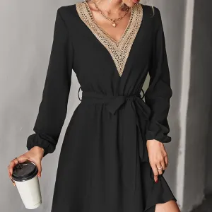 Women's Elegant V-neck Lace Dress