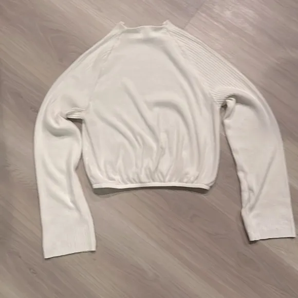 Women's Project Social T- Soft White Long Sleeve Cropped Top/Sweater -XS