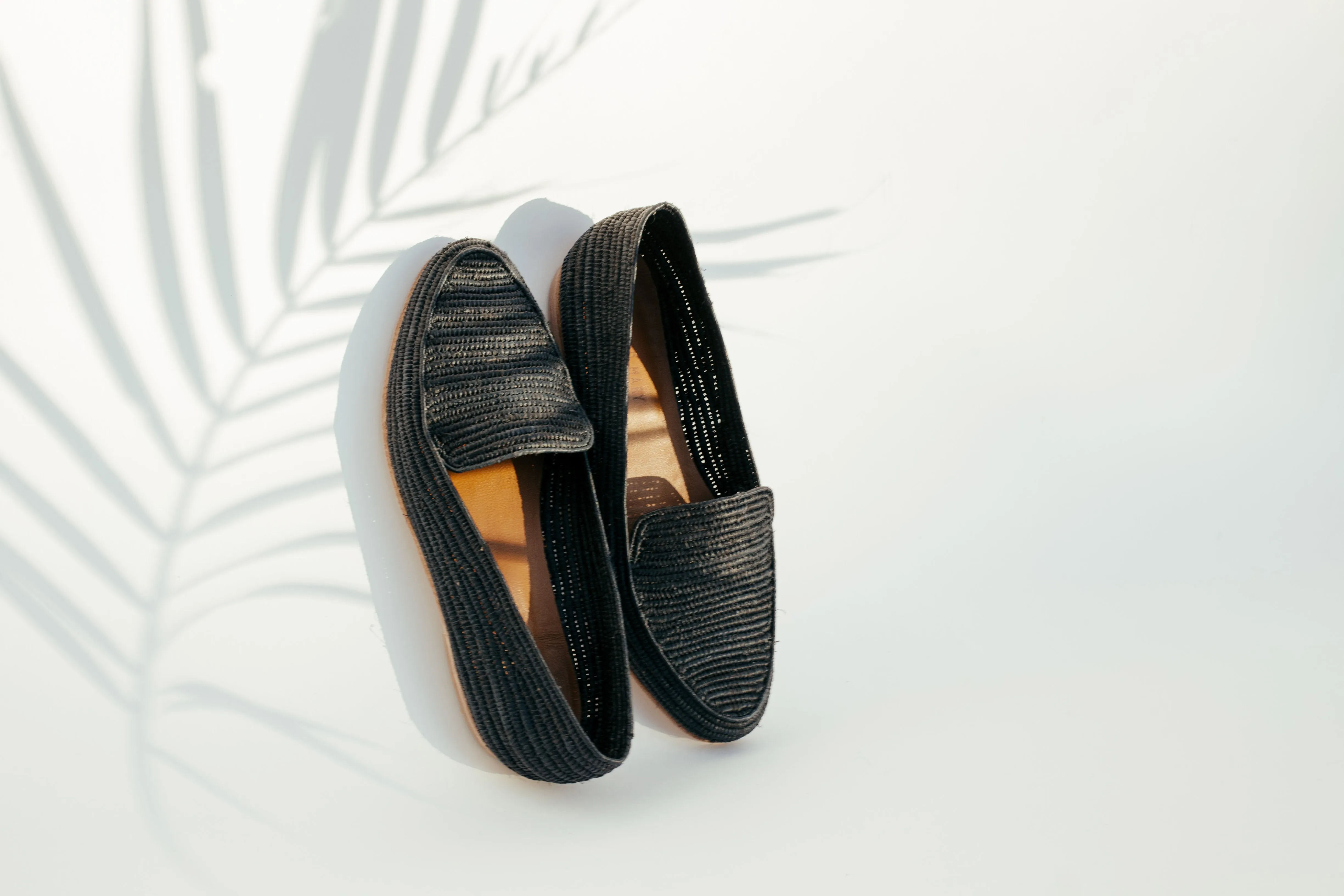 Women's Raffia Loafers (Black)