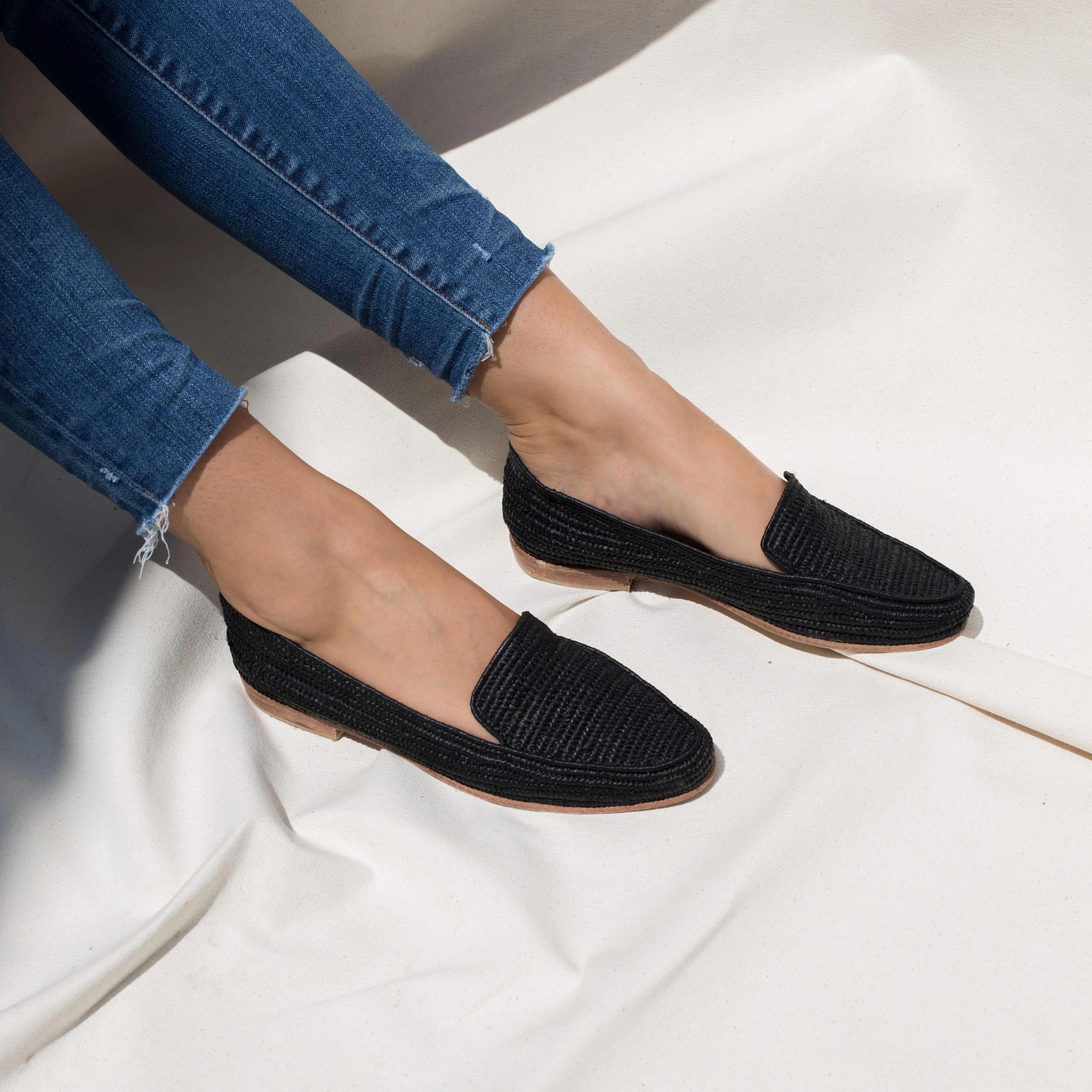 Women's Raffia Loafers (Black)