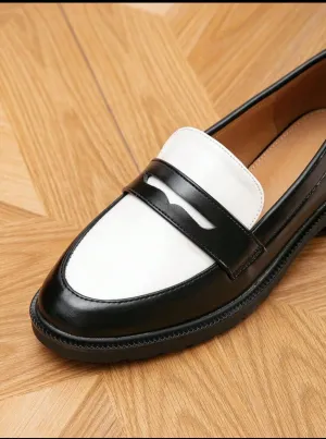 Women's Round Toe Thick Platform Loafers, Black And White Two-Tone, Flat Shoes For Spring And Autumn