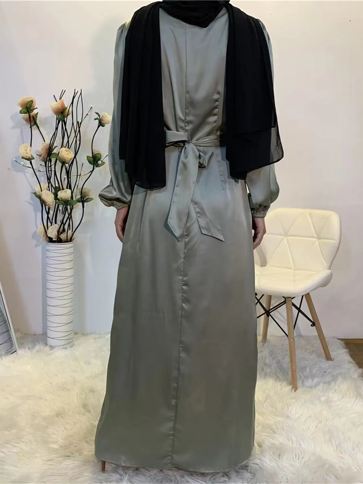 Women's Solid Crew Neck Long Sleeve Tie Waist Maxi Dress