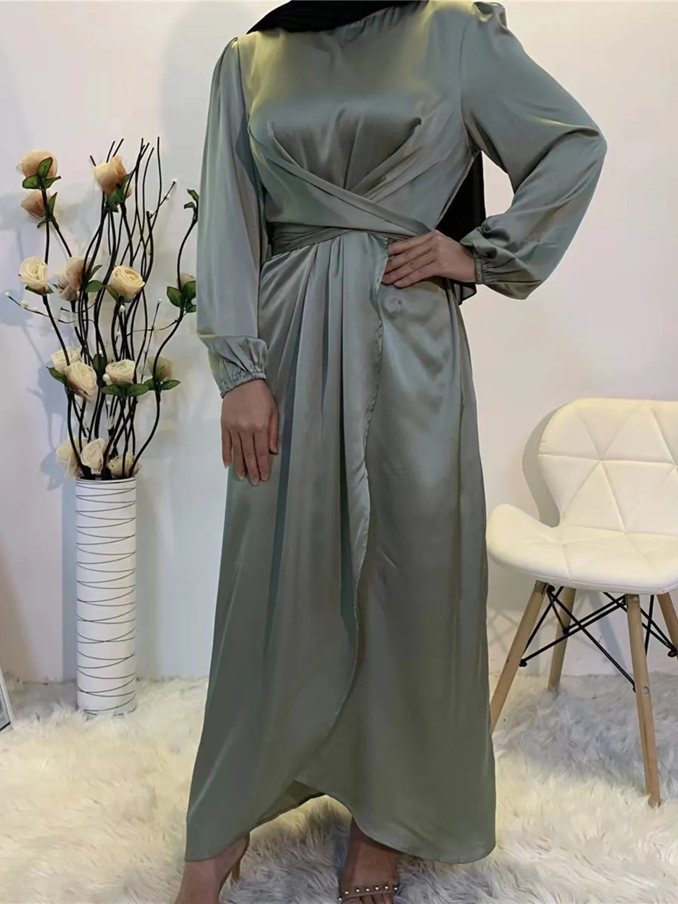 Women's Solid Crew Neck Long Sleeve Tie Waist Maxi Dress